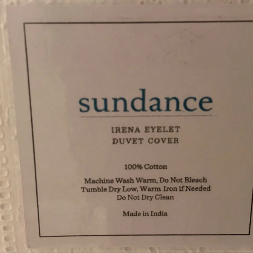 NWT Sundance Irena White king size all-over eyelet duvet